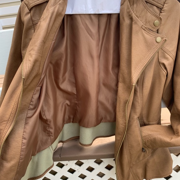 Faux Leather jacket - Picture 3 of 4